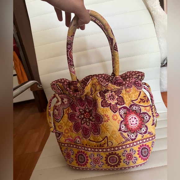 It’s a little worn out but clean inside and out - Picture 1 of 3